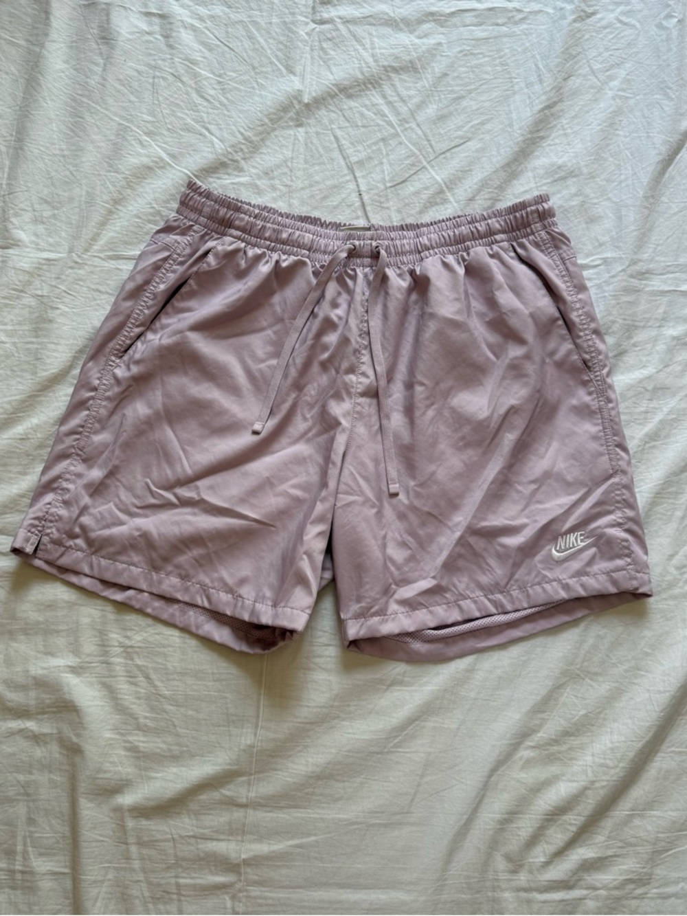 Light purple/pink Nike nylon shorts Men’s L